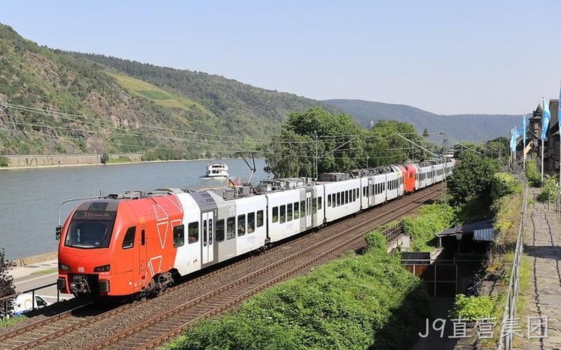3300V SiC芯片亮相 面向轨道交通牵引